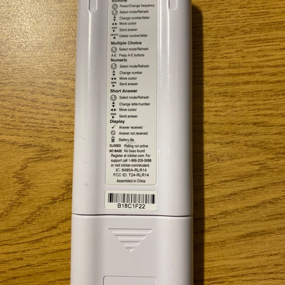 iClicker 2 Student Remote in Excellent condition! With batteries - Picture 3 of 4
